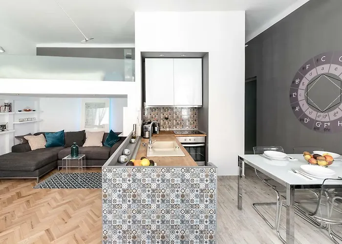 Elegant Apartment